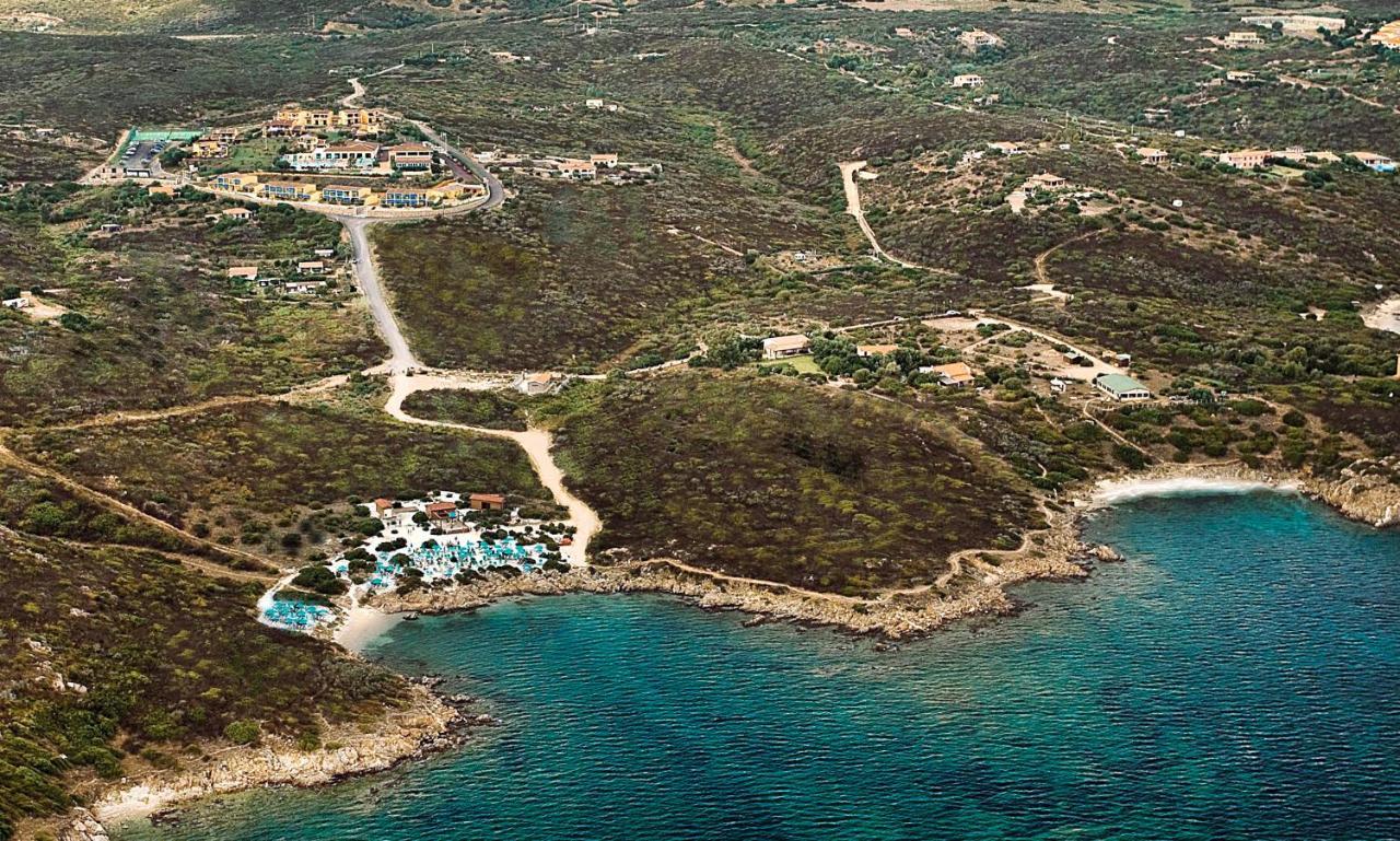 Hotel Baia Aranzos Pittulongu Buitenkant foto